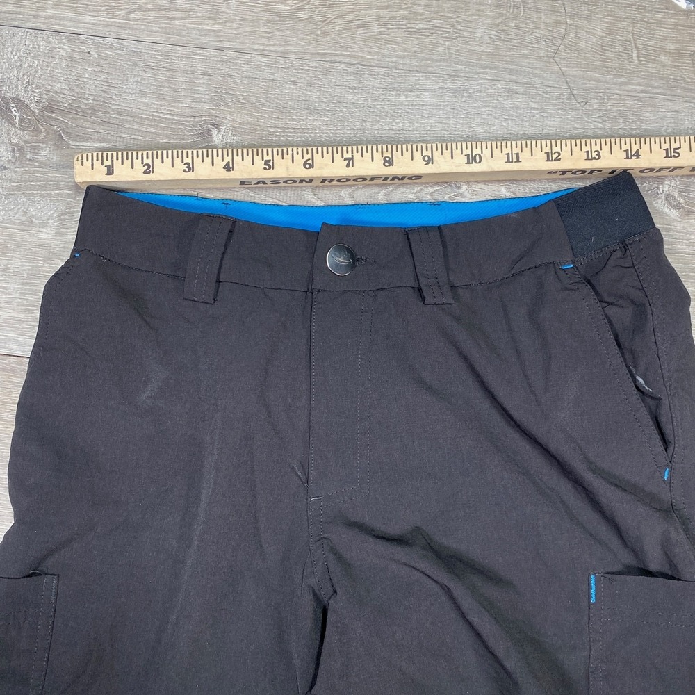 Amazon Black Cargo Shorts for Men - Picture 7 of 10